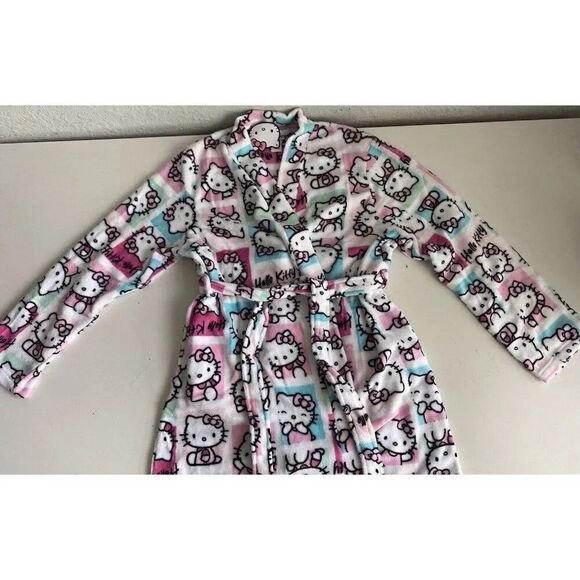 Sanrio Hello Kitty Soft Plush Short Belted Robe Women’s Sz XL With Pockets NEW - Picture 1 of 11
